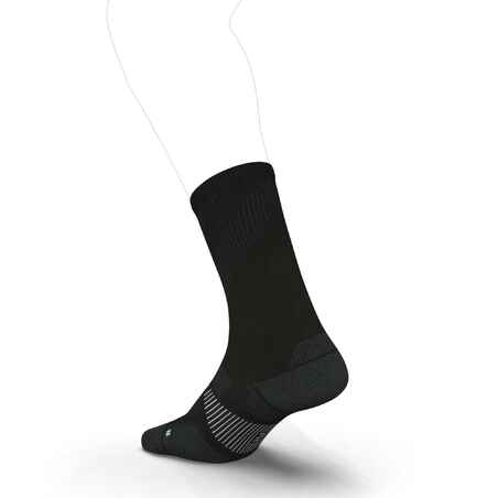 тънки чорапи до средата на прасеца за бягане RUN900, черни