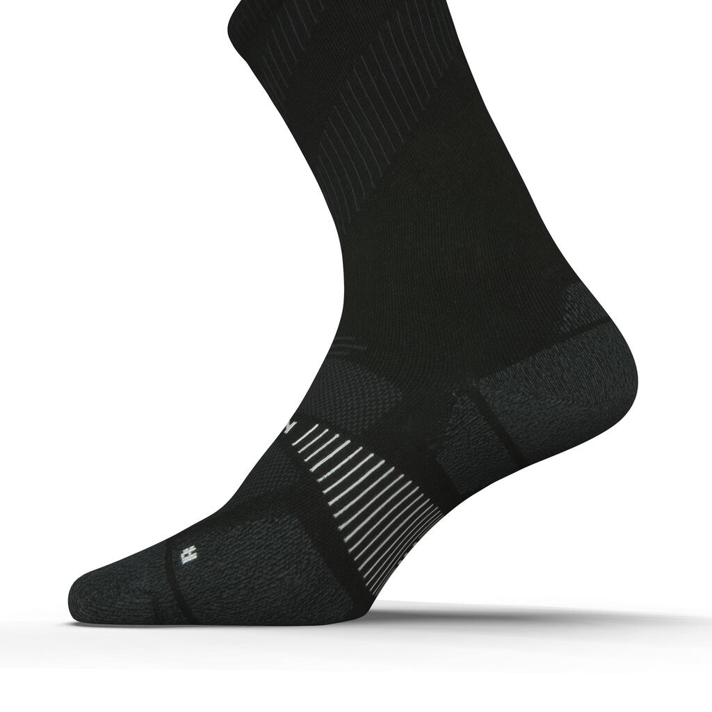 CHAUSSETTES DE RUNNING RUN900 FINES MI-MOLLET NOIRES