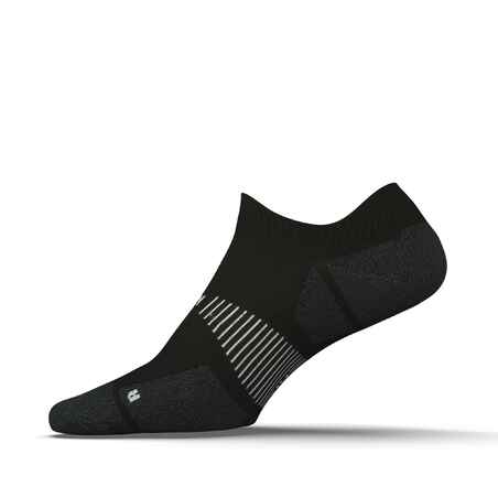 тънки чорапи тип терлик за бягане RUN900, черни
