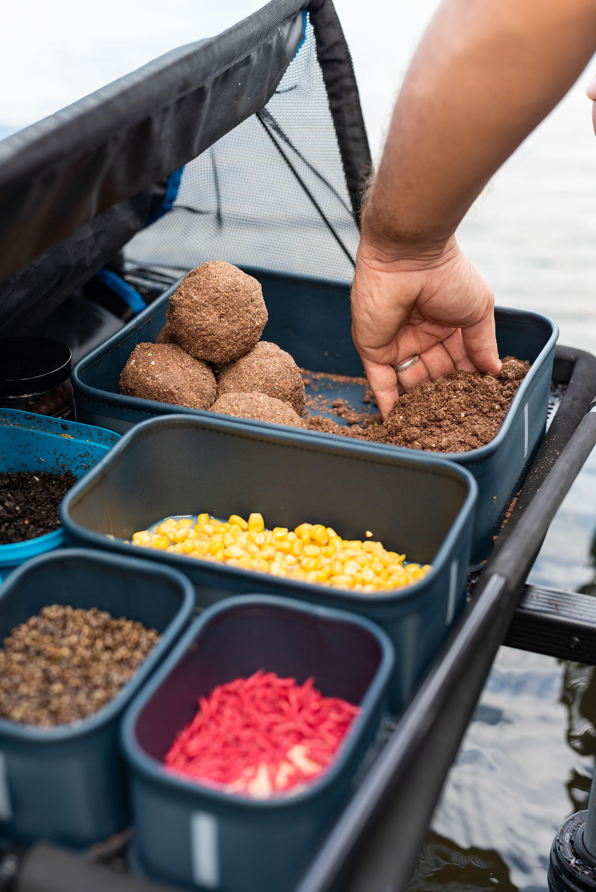 Ensemble de boites de préparation d'appât pour la pêche au coup PF - KIT - BB 7/8