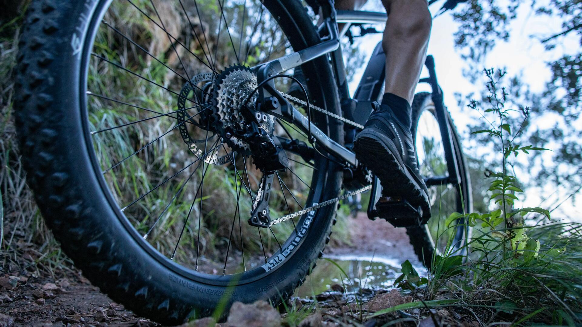 Bicicletă ROCKRIDER ST 530 NEGRU