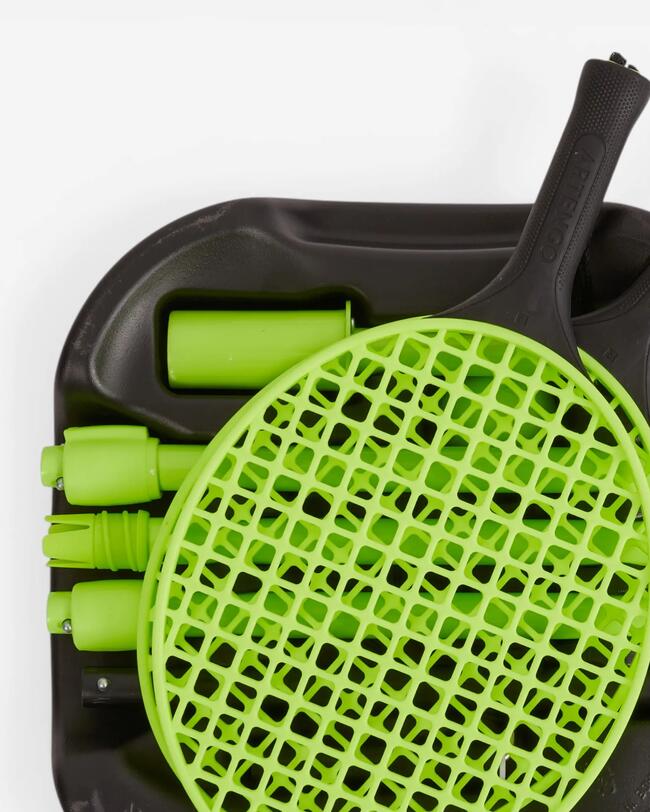 Das eingepackte Speedball Set vor einem weißen Hintergrund.