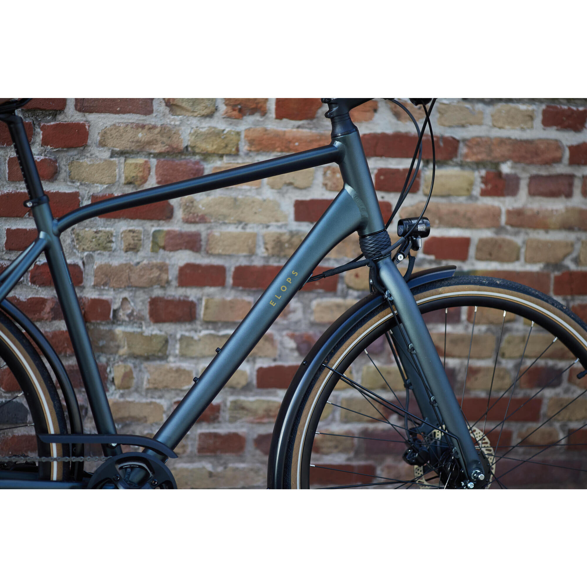 LONG-DISTANCE CITY BIKE 900 HIGH FRAME