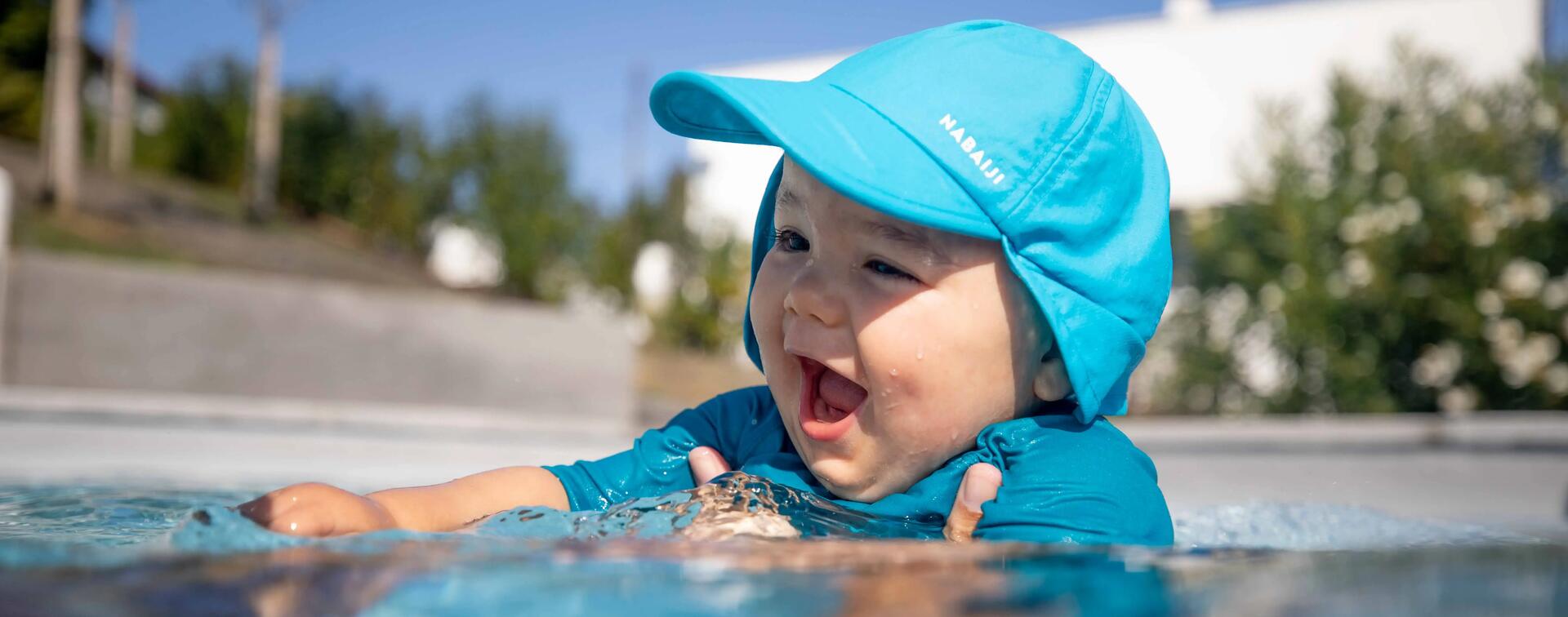 Casquette anti UV bébé nageur bleu