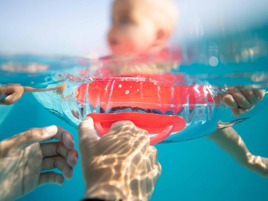 Bébé nageur : quand, comment et où le pratiquer ?