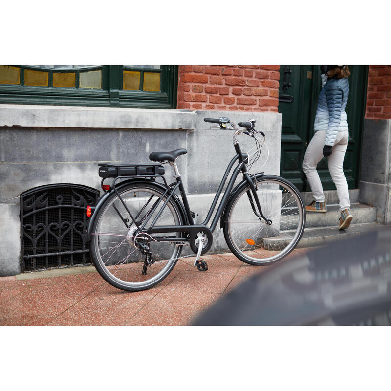 Bicicleta eléctrica urbana de paseo cuadro bajo Elops ebike 120 negro