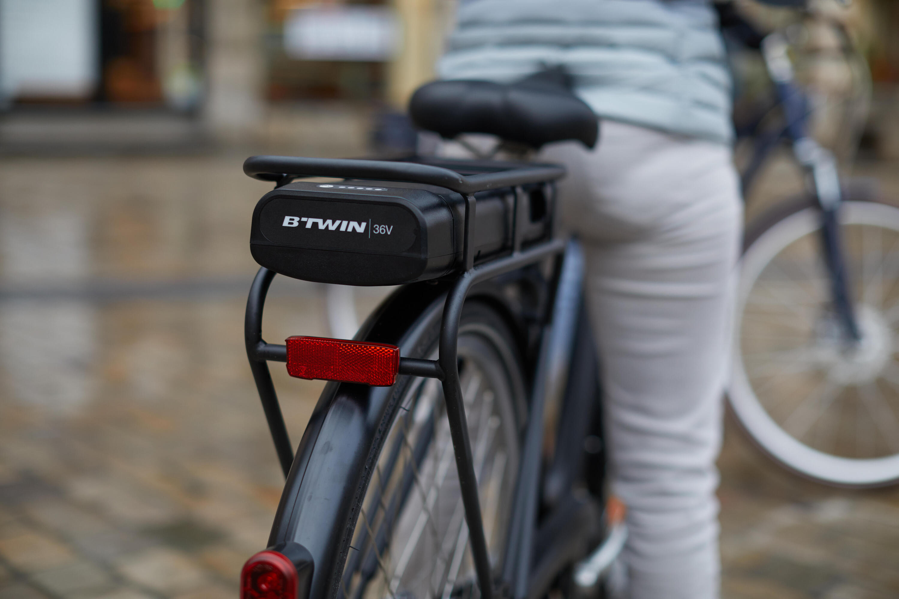 Vélo de Ville électrique ELOPS 120 E 26/27
