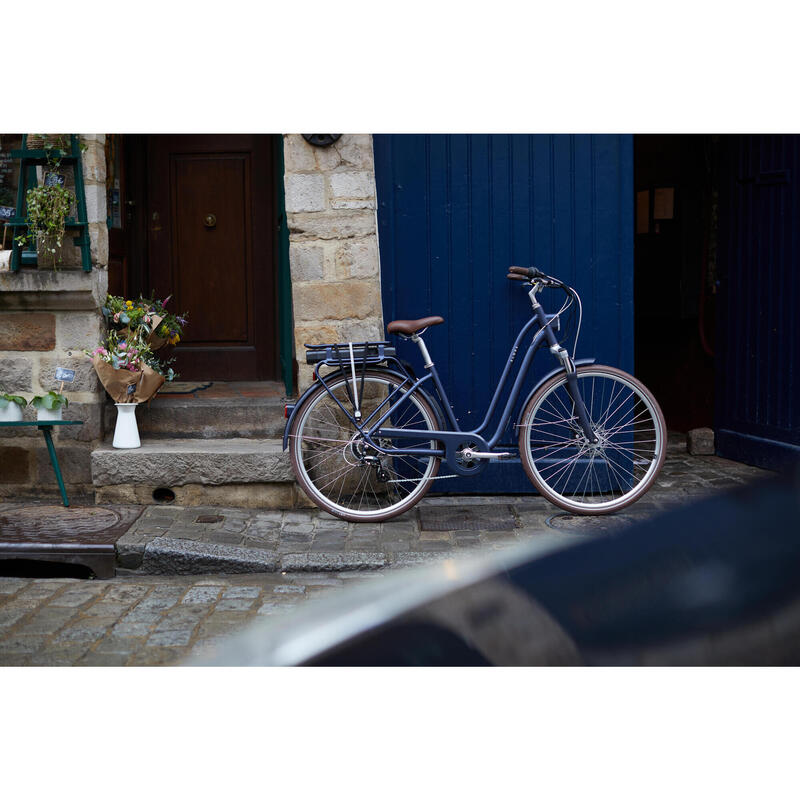 Bici città elettrica a pedalata assistita ELOPS 900 E telaio basso blu