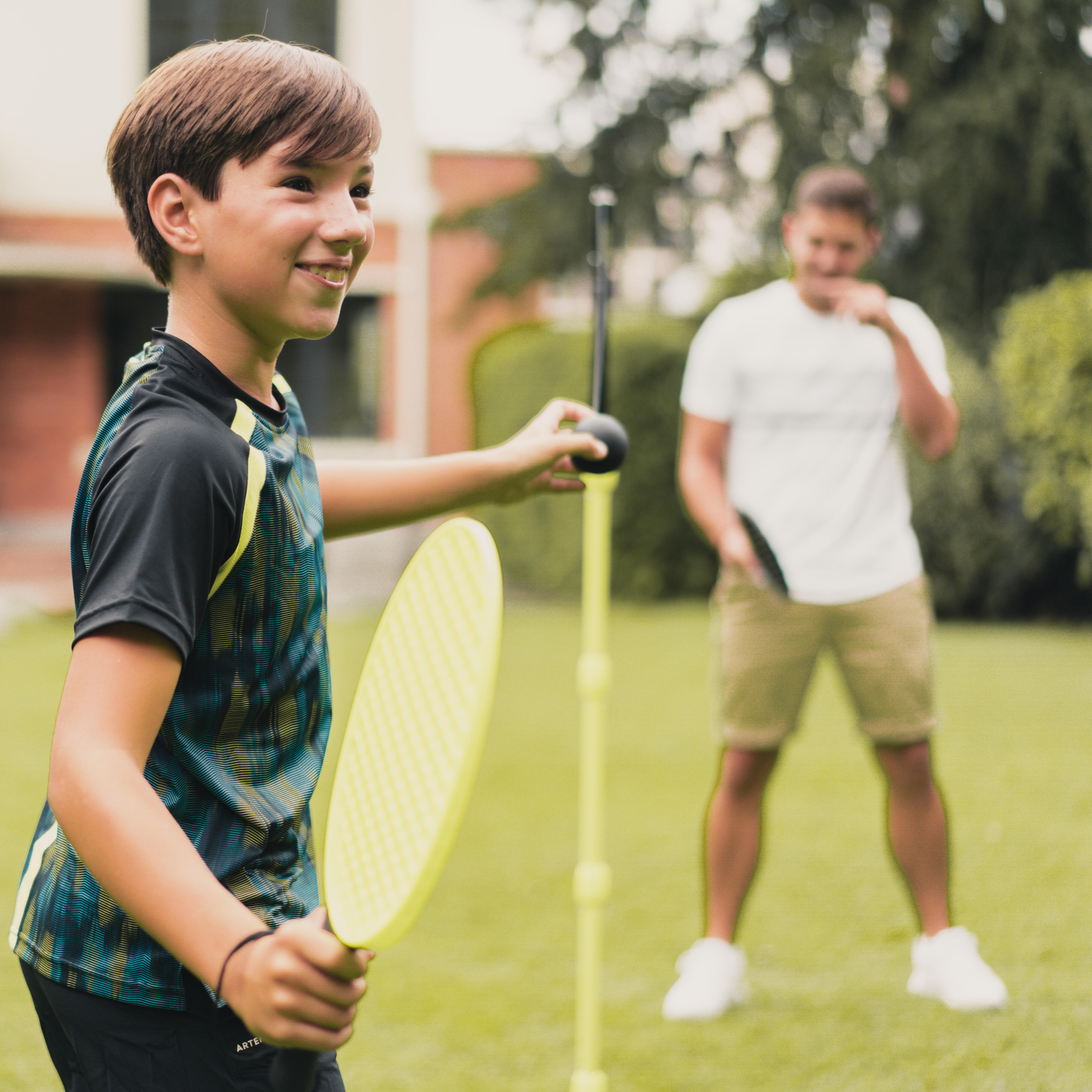 Raquette Silencieuse D'intérieur, Petit Jouet De Balle En Cuir  D'entraînement D'intérieur Pour Enfants, Basket-ball Éponge Silencieux,  Balle Extérieure Solide À Haute Élasticité - Temu Belgium