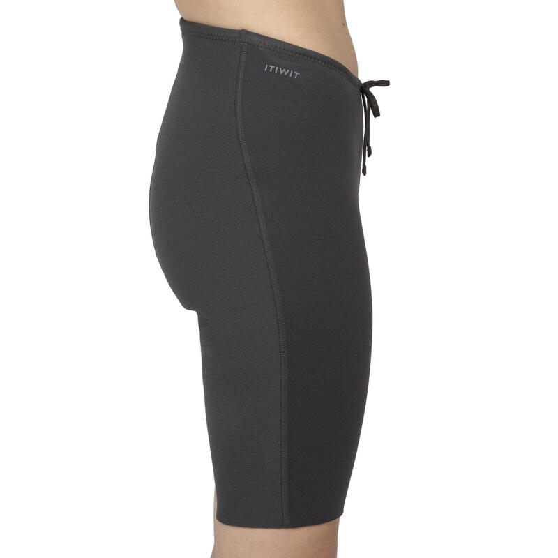 Damesshort voor kanovaren/kajakken/suppen neopreen 2 mm