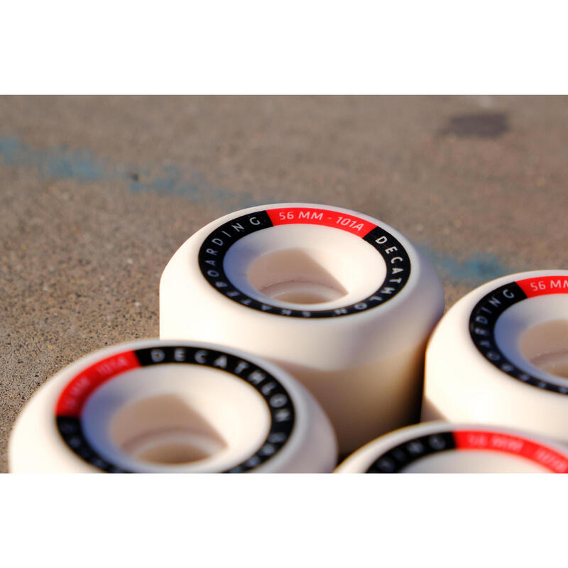 Sada 4 skateboardových koleček 56 mm 99A bílá kónická