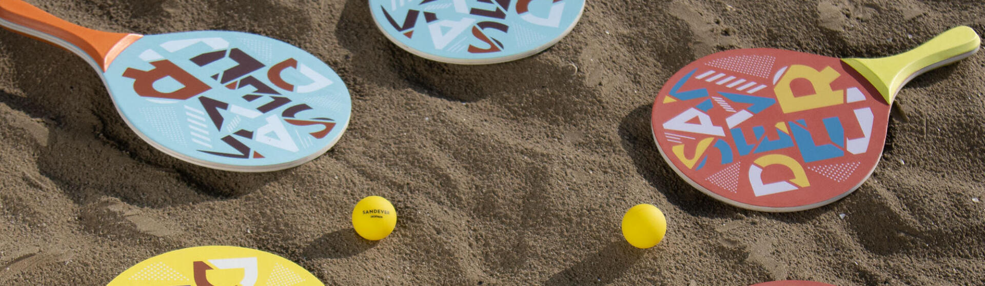 Différentes raquettes pour jouer sur la plage