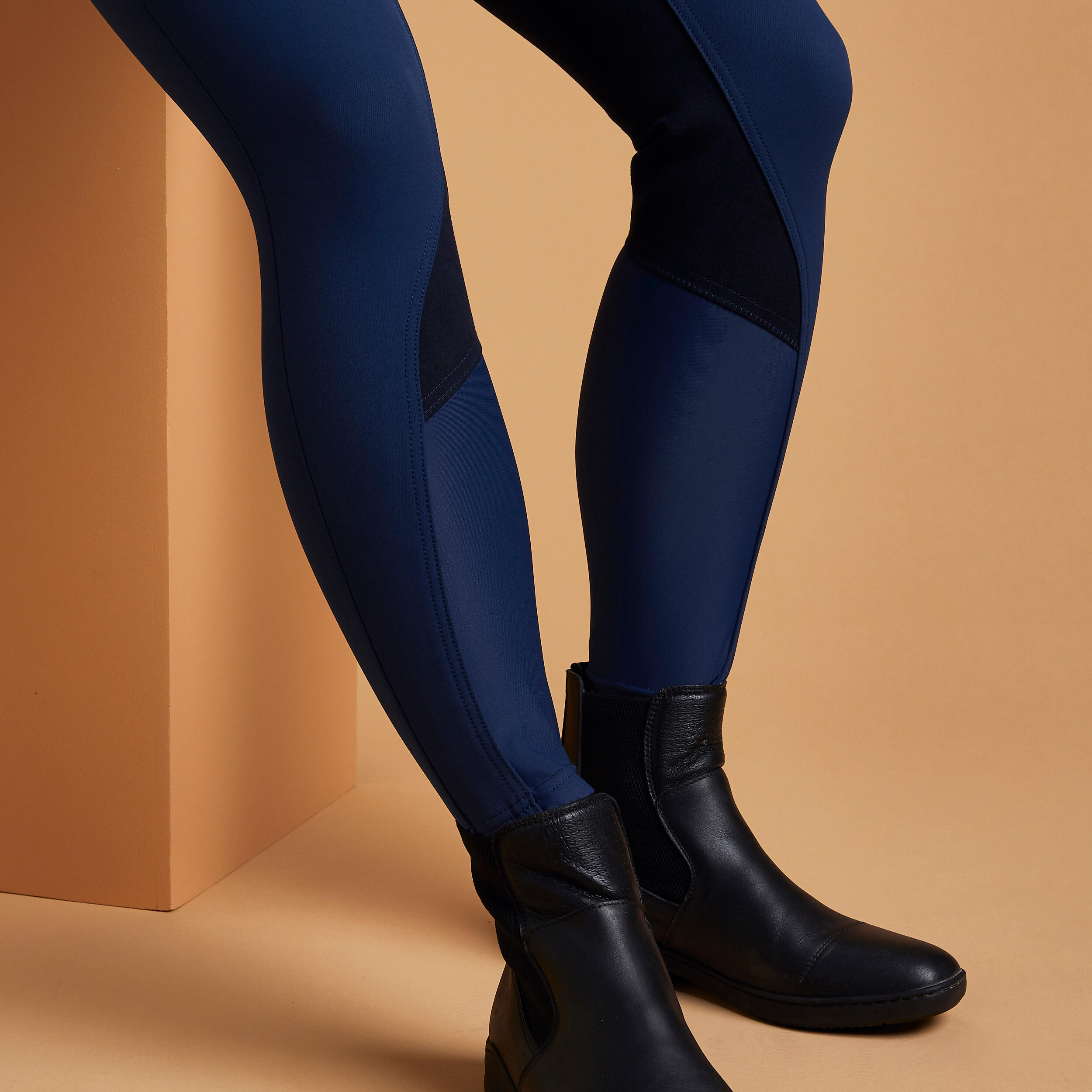 БРИДЖИ ДЛЯ ВЫЕЗДКИ С ЗАМШЕВОЙ ЛЕЕЙ ЖЕНСКИЕ DRESSAGE 900 FOUGANZA