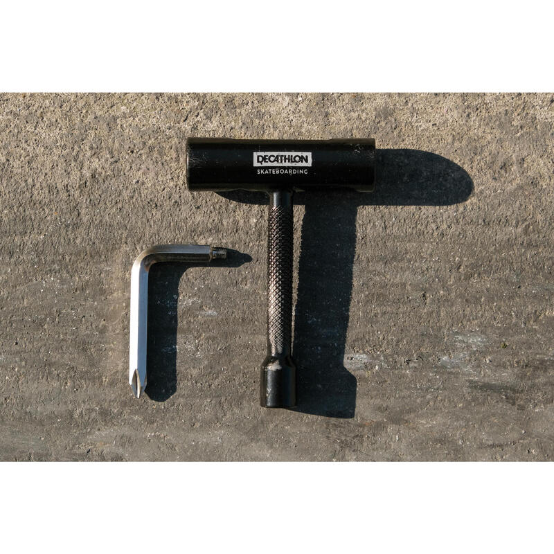 T-kulcs gördeszkához és longboardhoz TT500, fém, fekete 