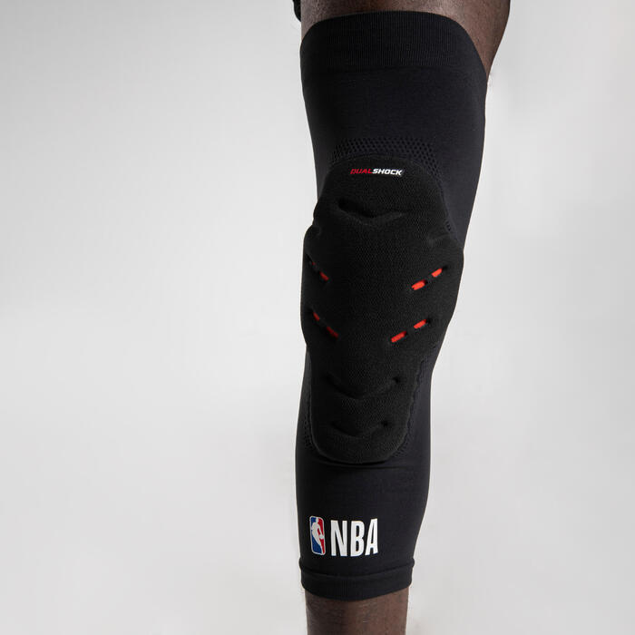 Basketball NBA Knee Pad Tarmak KP500 x 2 Dualshock Black