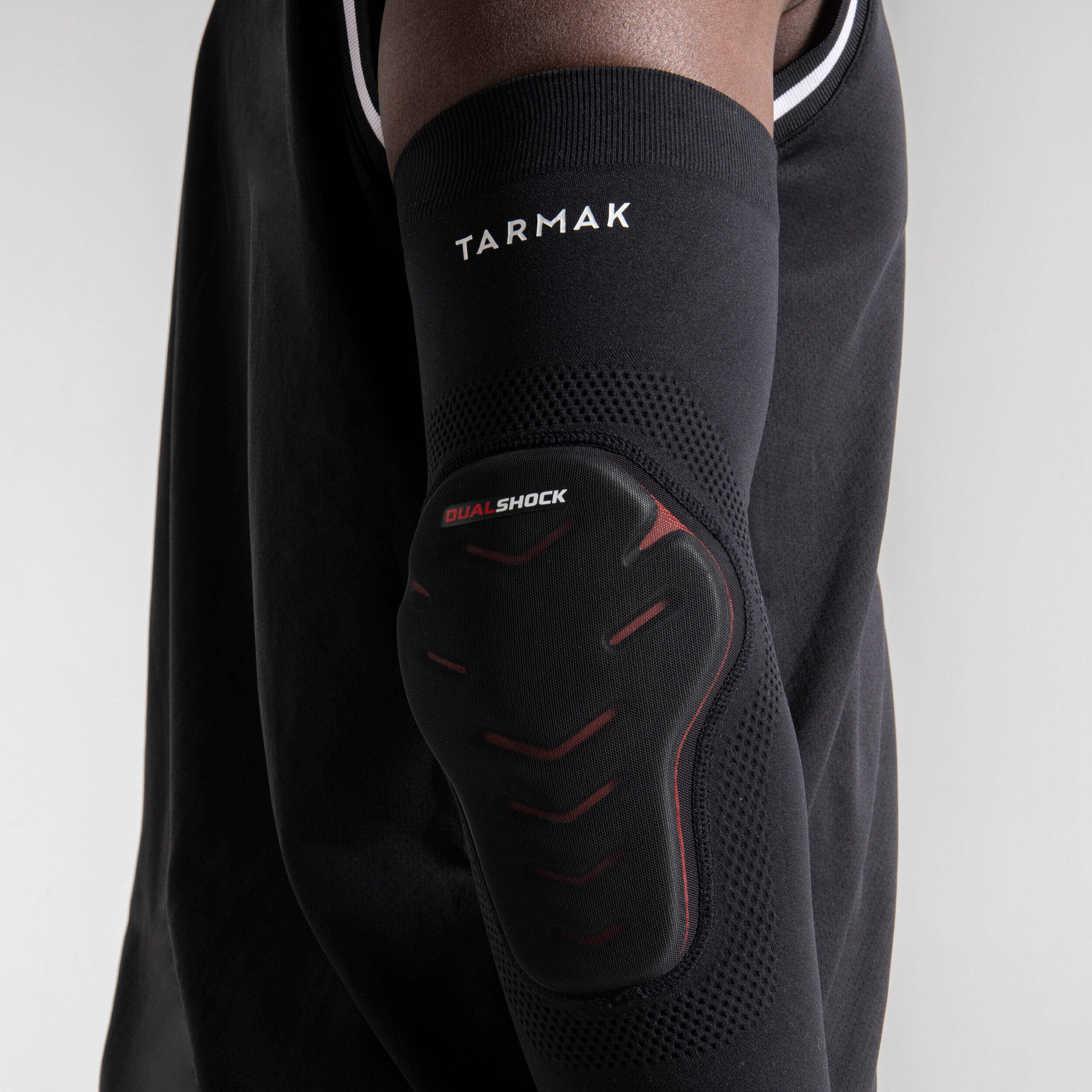 Adult Basketball Elbow Guards NBA Licensed Black -  3