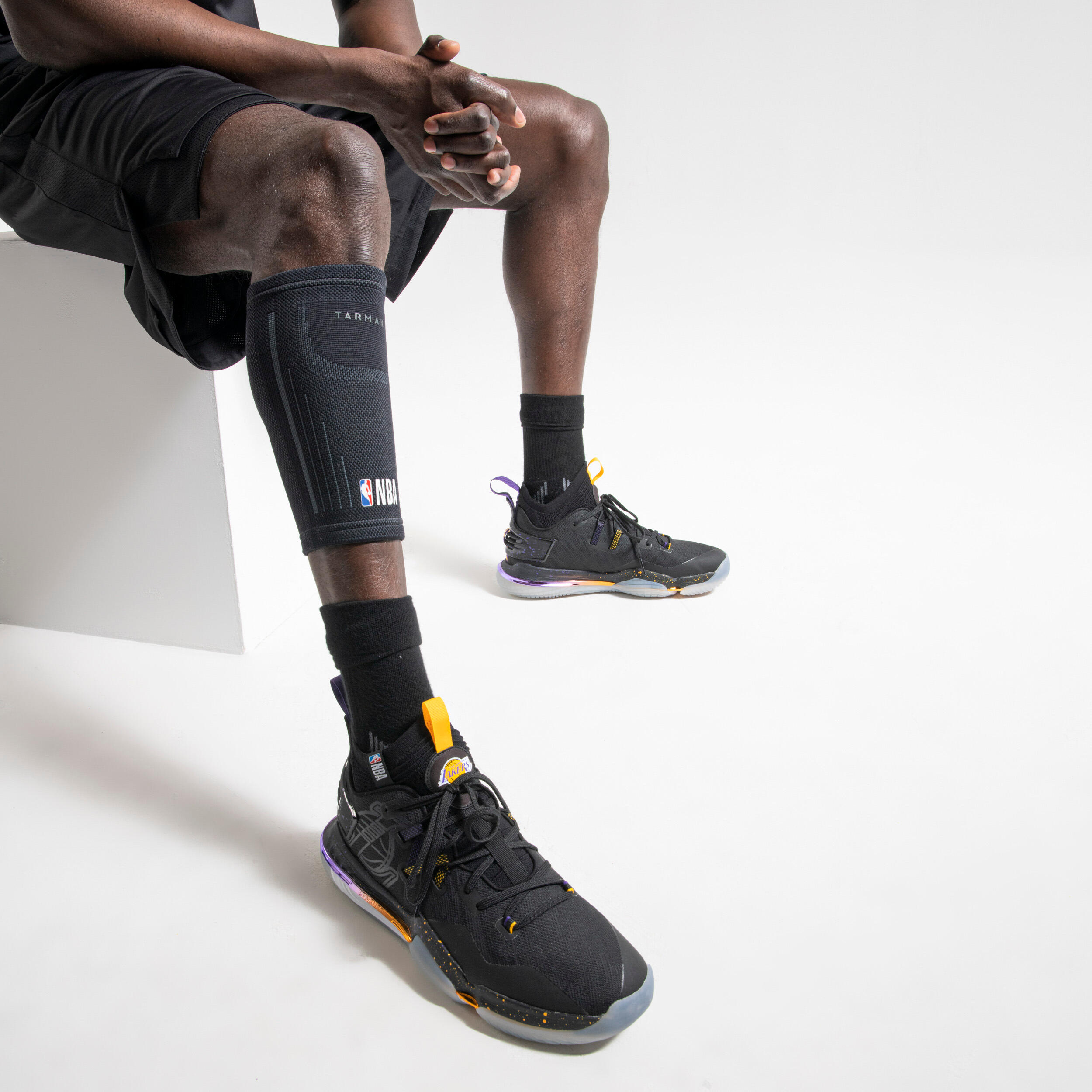 Adult Calf Support Left Right NBA Soft 300 Black