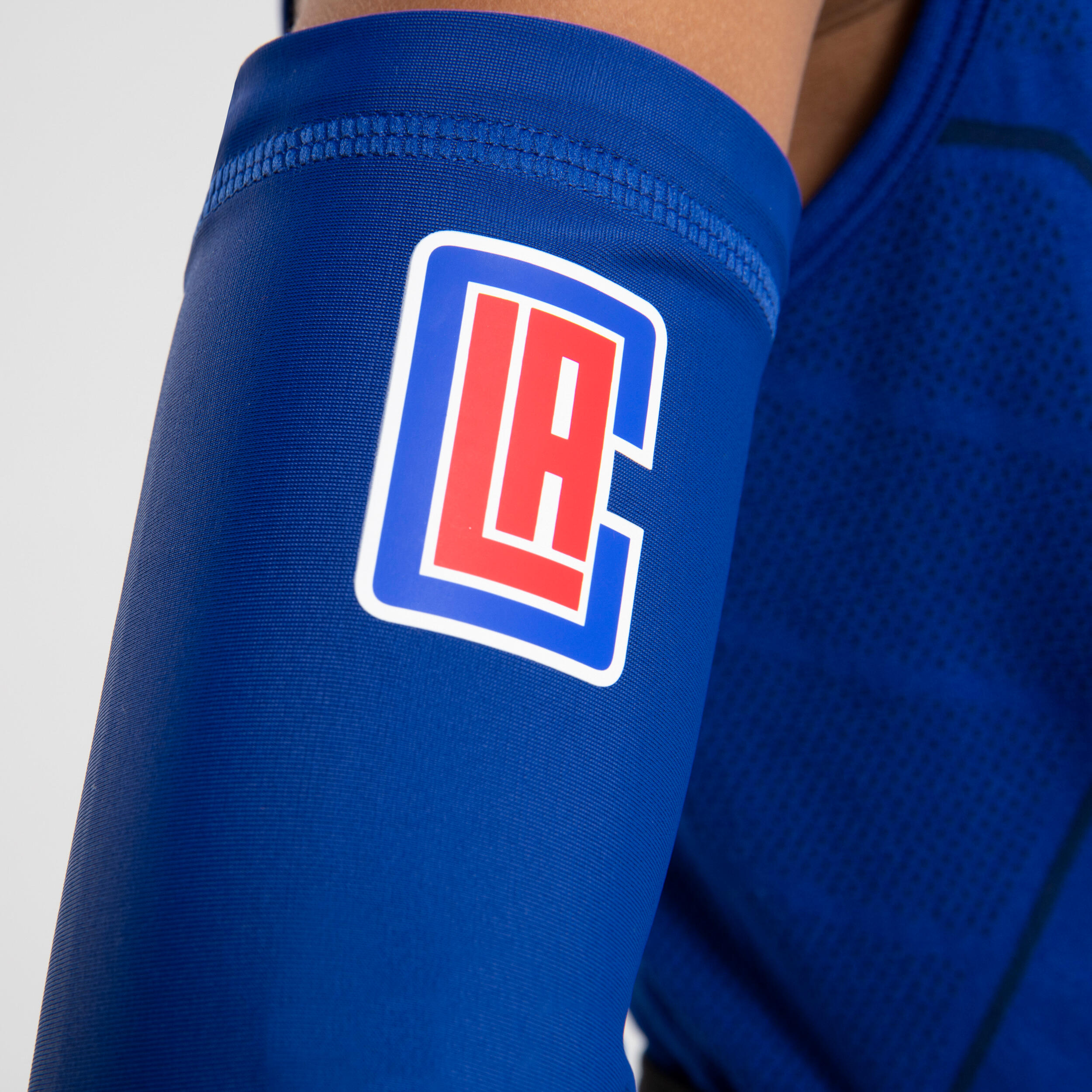 Kids' Basketball Elbow Guard E500 - Blue/NBA Los Angeles Clippers 6/10