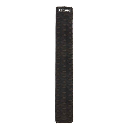 
      900 skimboard front pad-black
  