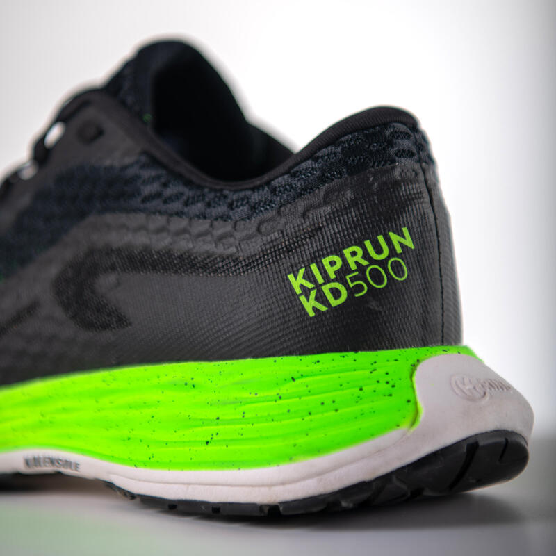 CHAUSSURES DE RUNNING HOMME DYNAMIQUE KIPRUN KD500 NOIR VERT