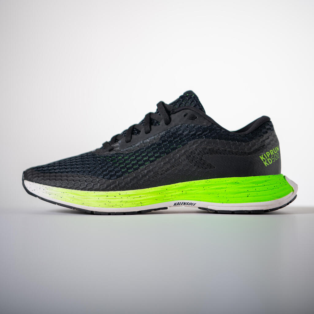 CHAUSSURES DE RUNNING HOMME DYNAMIQUE KIPRUN KD500 NOIR VERT