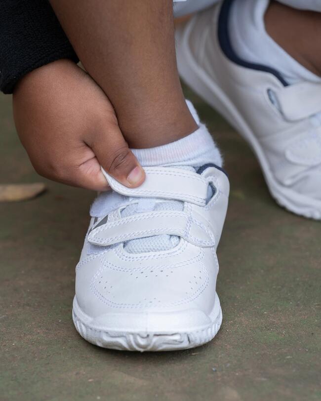 KIDS’ MULTISPORT RIP-TAB TRAINERS