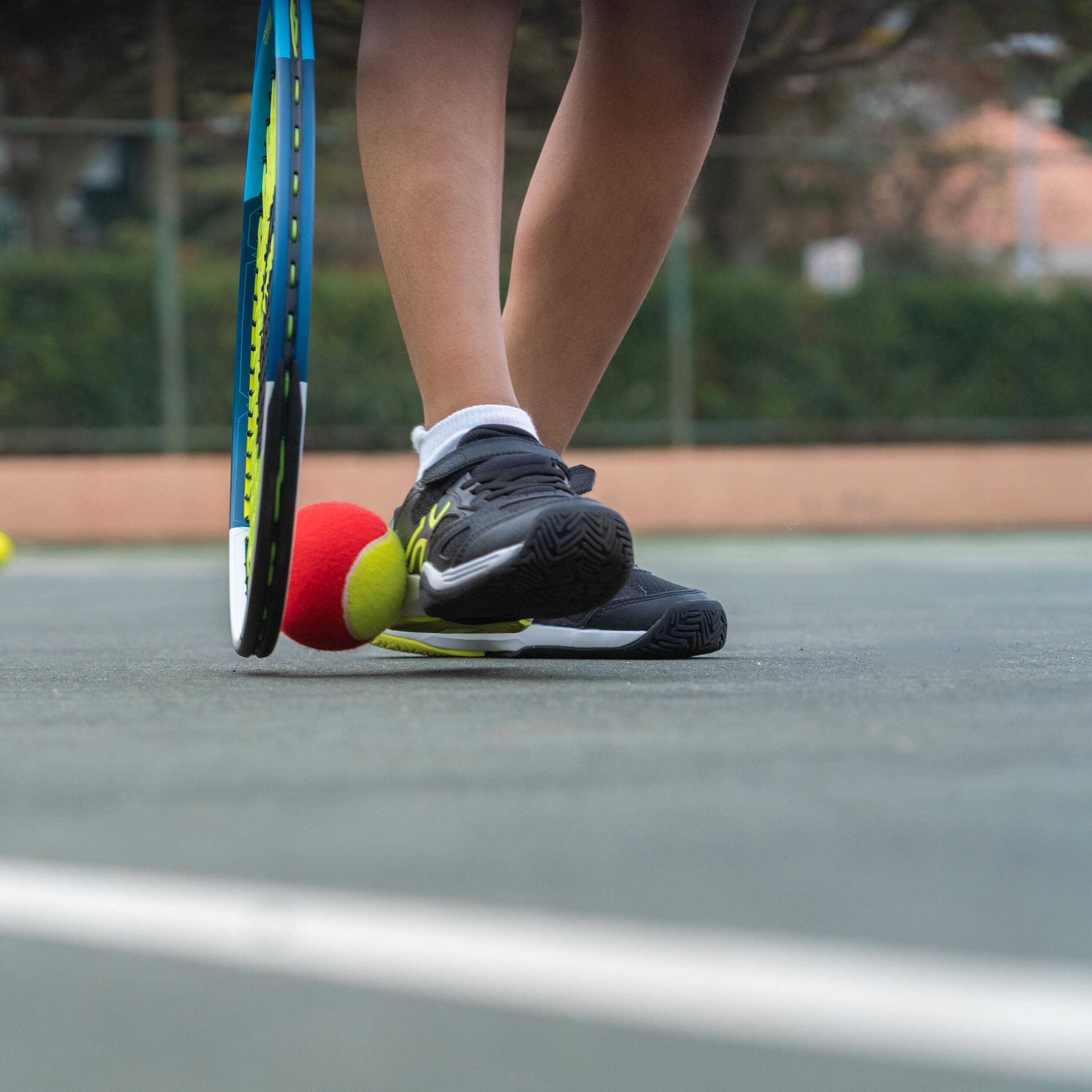 Kids Easy-Lace Tennis Multi-Court Shoes - TS560 Black/Yellow -  4