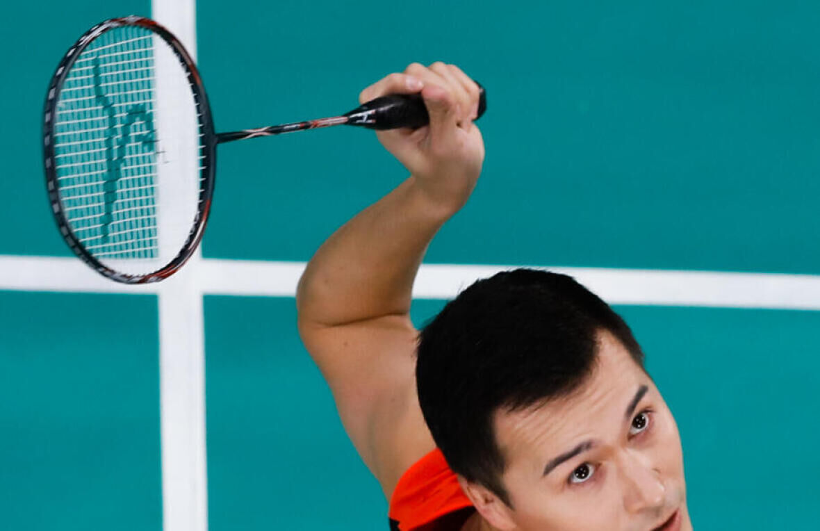 How to Choose a Badminton Racket?