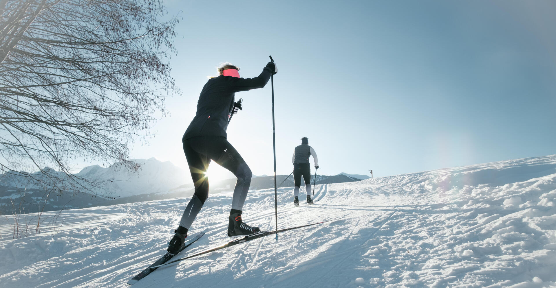 SCHI DE TURĂ – TOT CE TREBUIE SĂ ȘTII DACĂ VREI SĂ PRACTICI ACEST SPORT