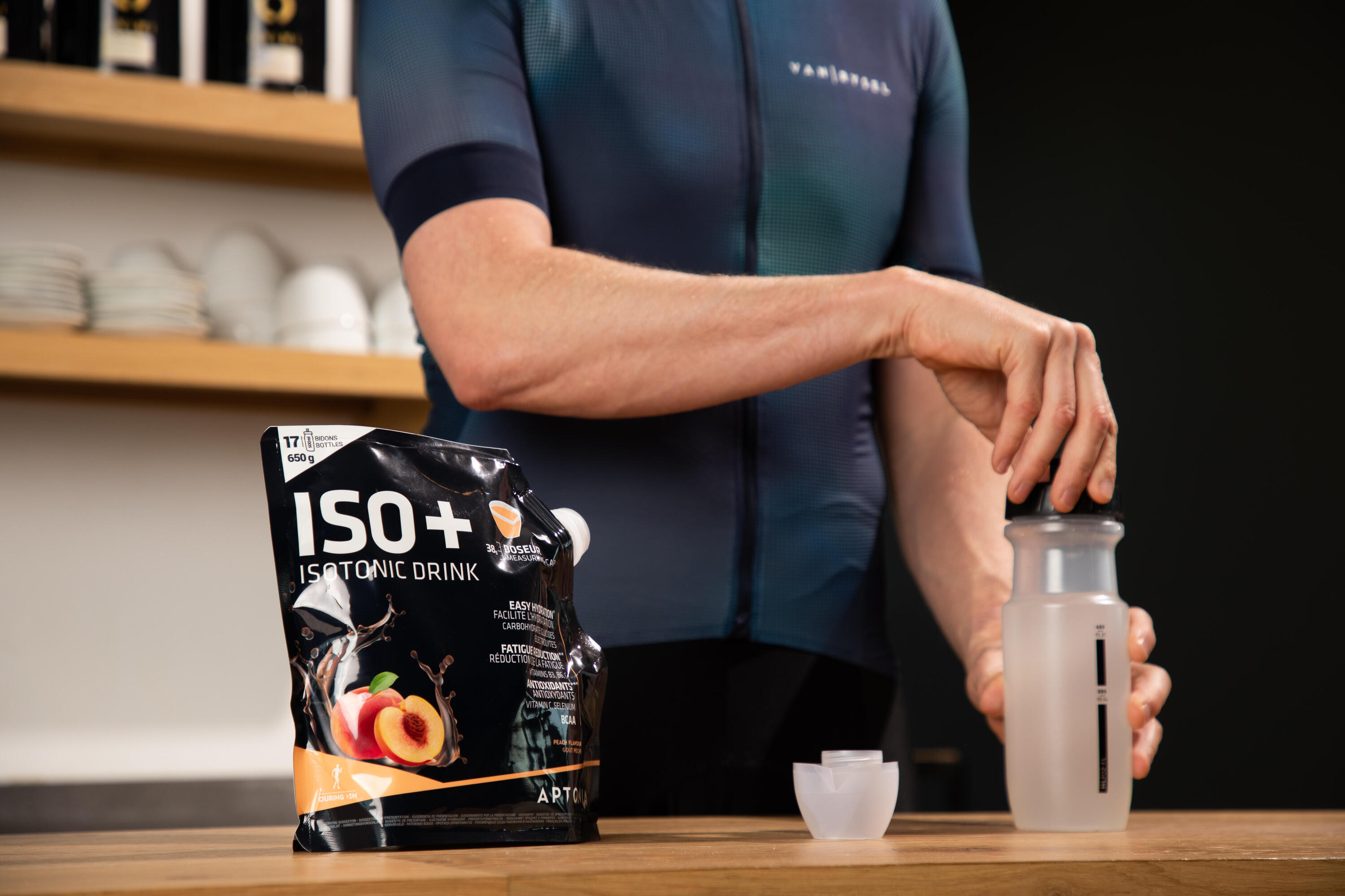 Iso+ Getränkepulver Pfirsich 650 g  12/12