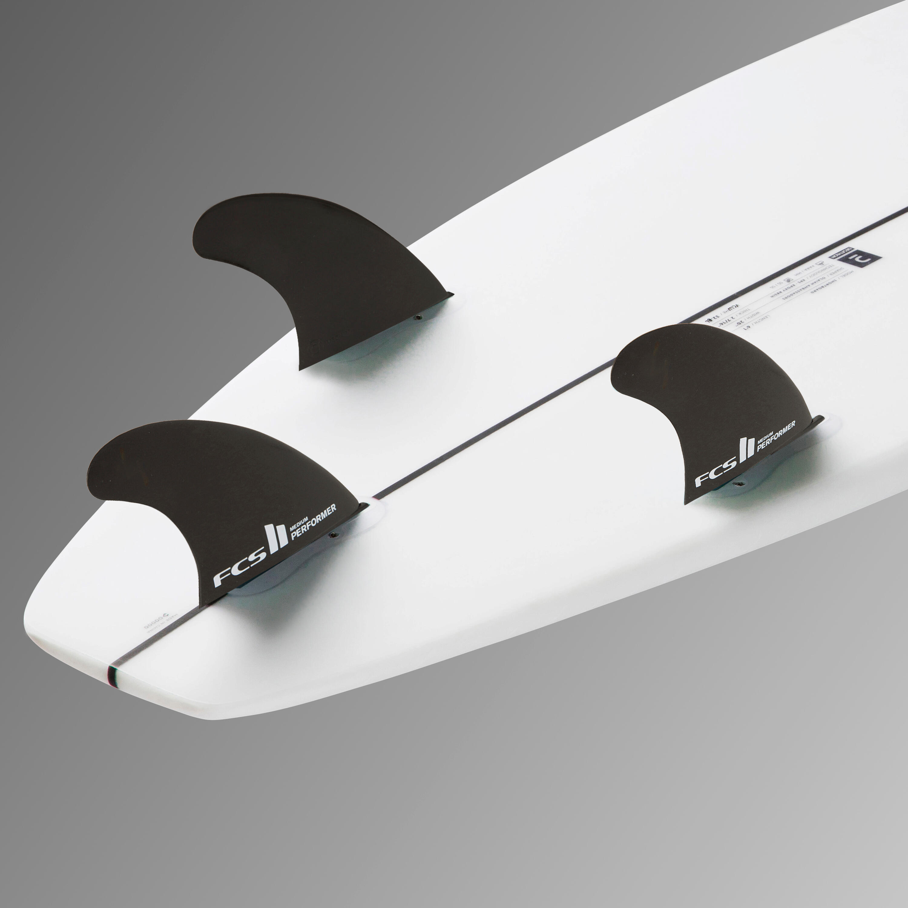 SHORTBOARD 900 6'3" 35 L. Supplied with 3 FCS2 fins 10/13