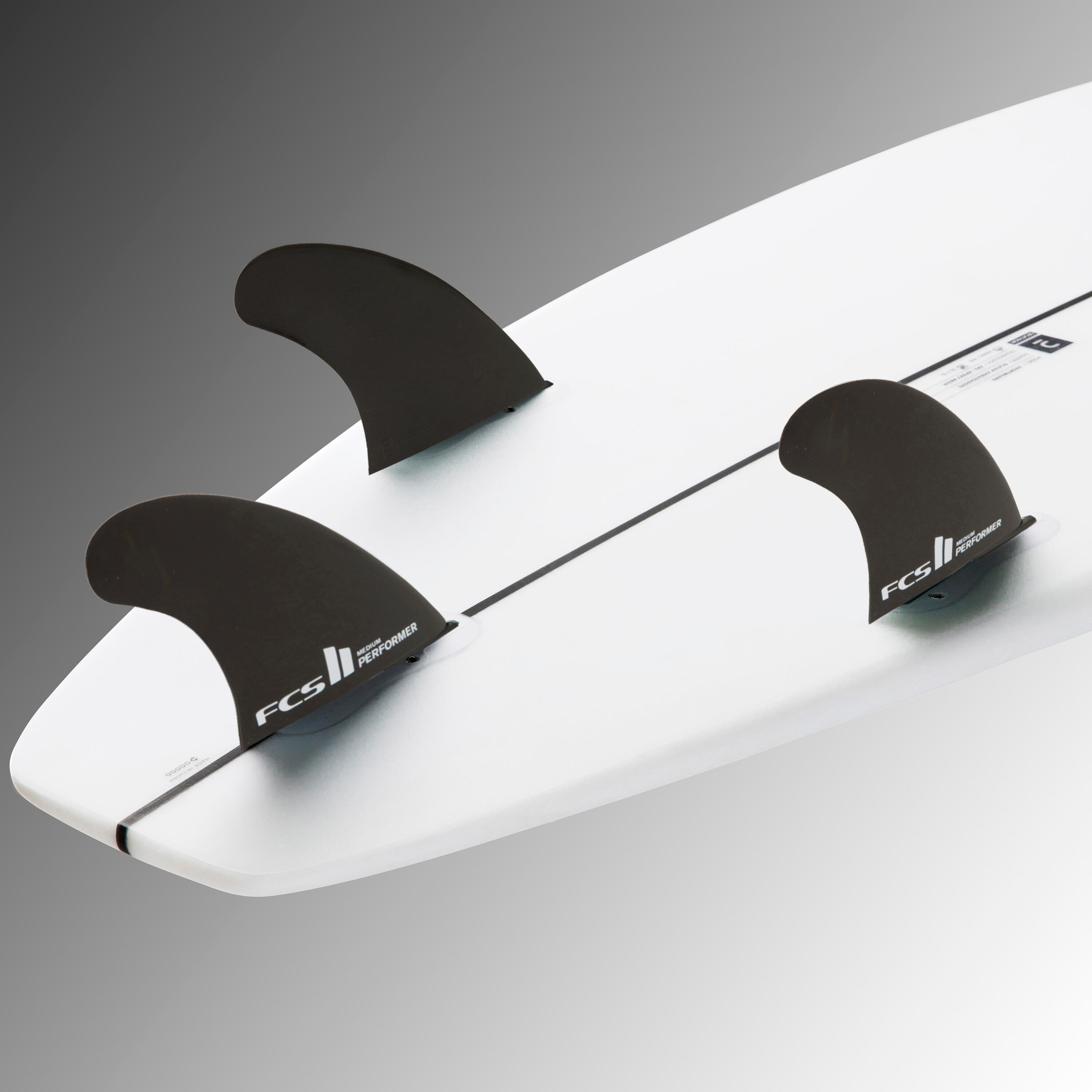 Shortboard 900 6'1" 33 l. Geleverd met 3 FCS2-vinnen 3/13
