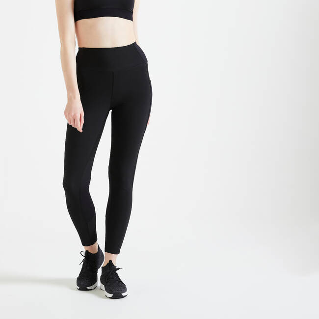 On Women's Performance Tights 7/8 in Black, Size: Large