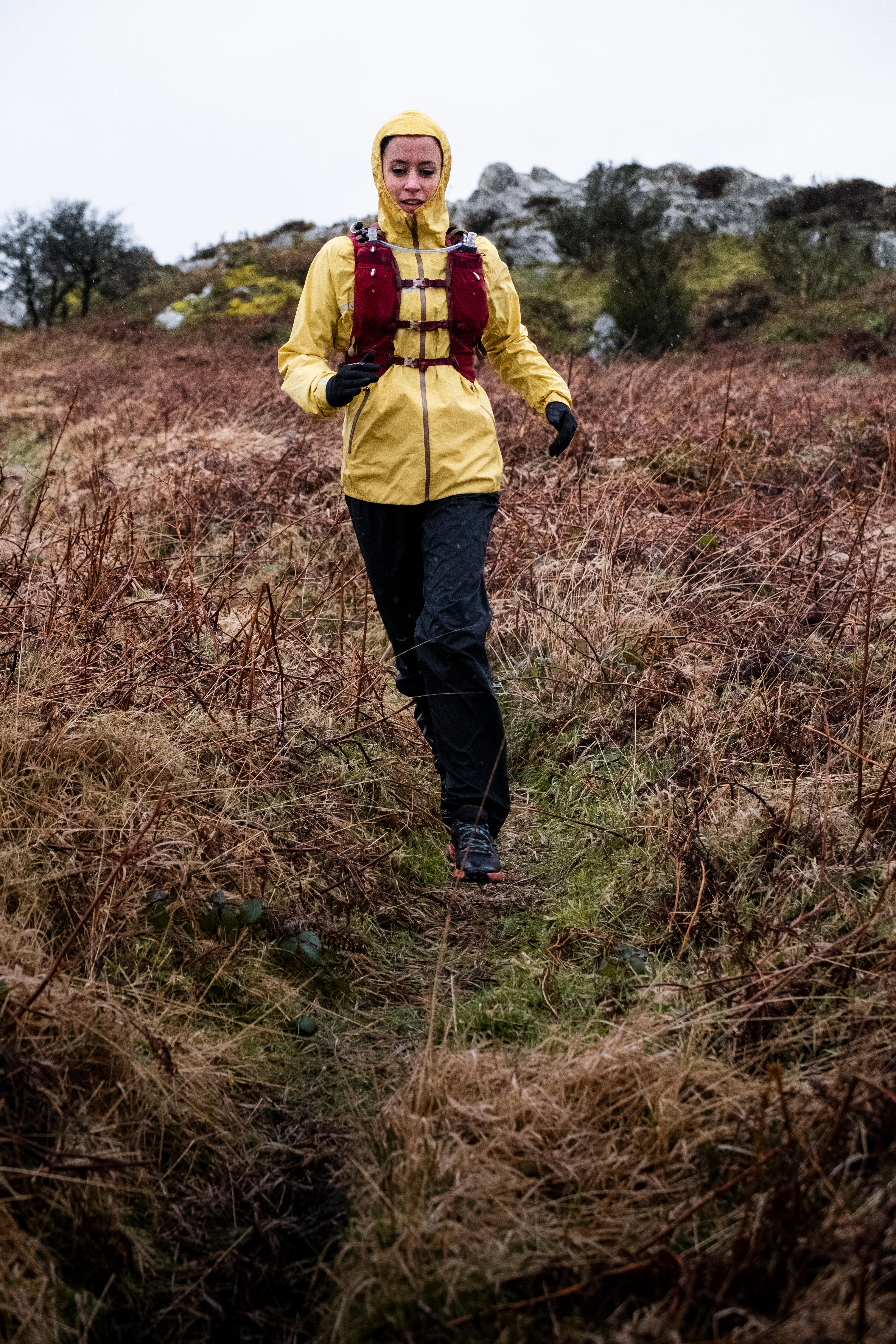 WOMEN'S TRAIL RUNNING WATERPROOF TROUSERS - BLACK - black, Lime