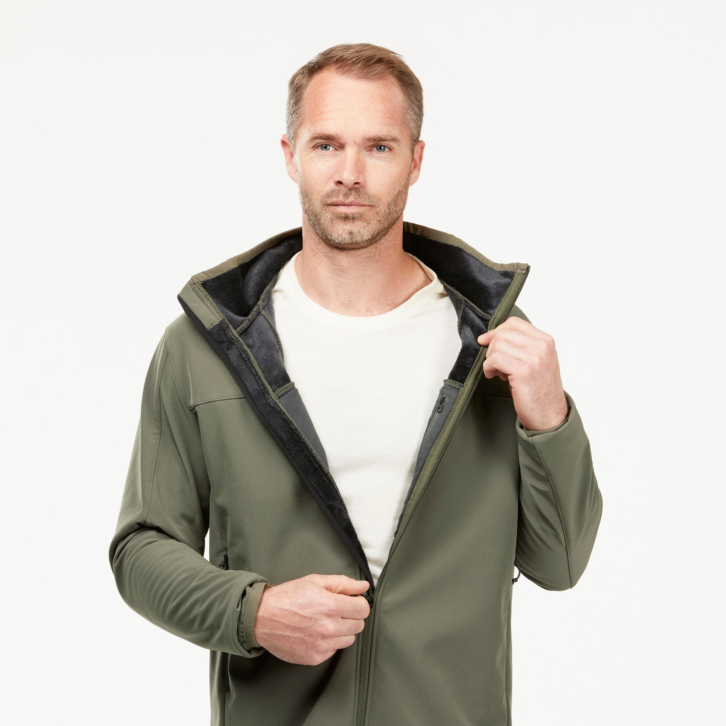Softshell de montaña y trekking perlante cortavientos Hombre Forclaz MT100 4/14