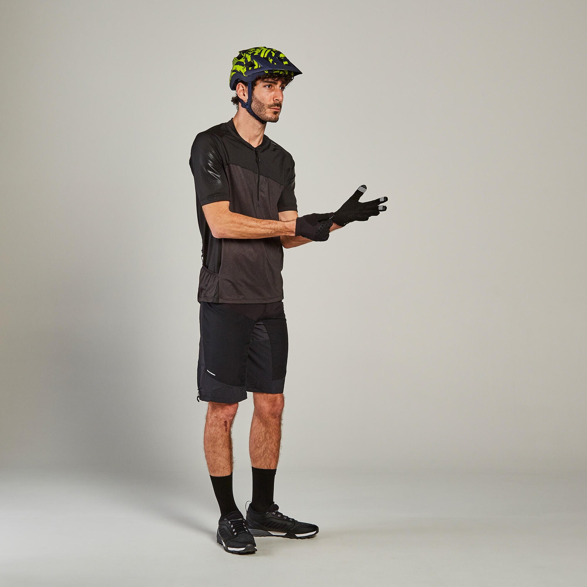Pánské cyklistické kraťasy na horské kolo ST500 černé 22/48