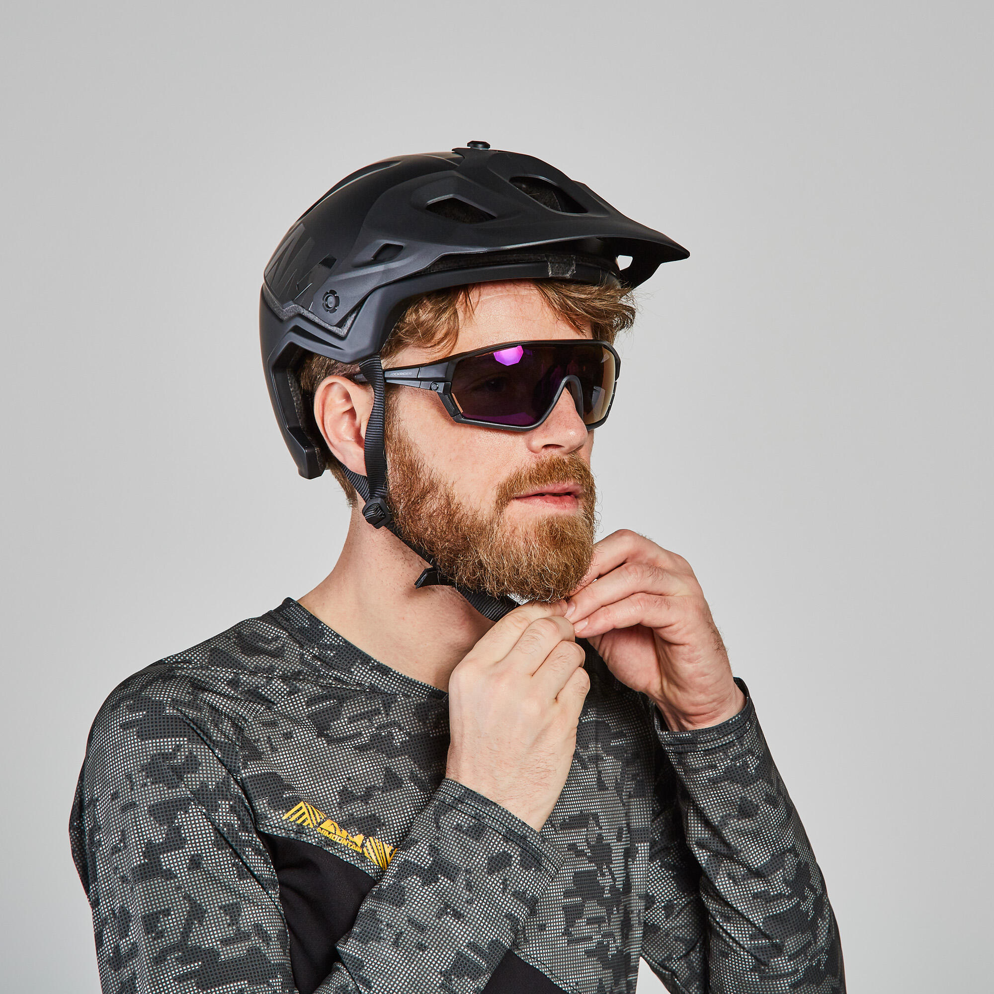 Decathlon all mountain helmet new arrivals