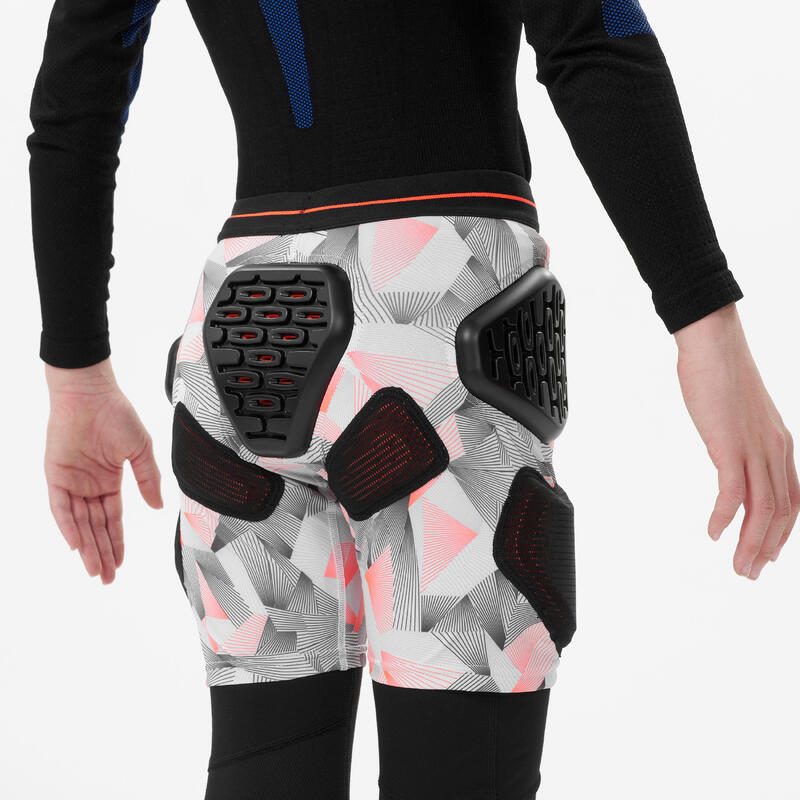 Junior skiing and snowboarding protective shorts - DSH 500 DREAMSCAPE ...