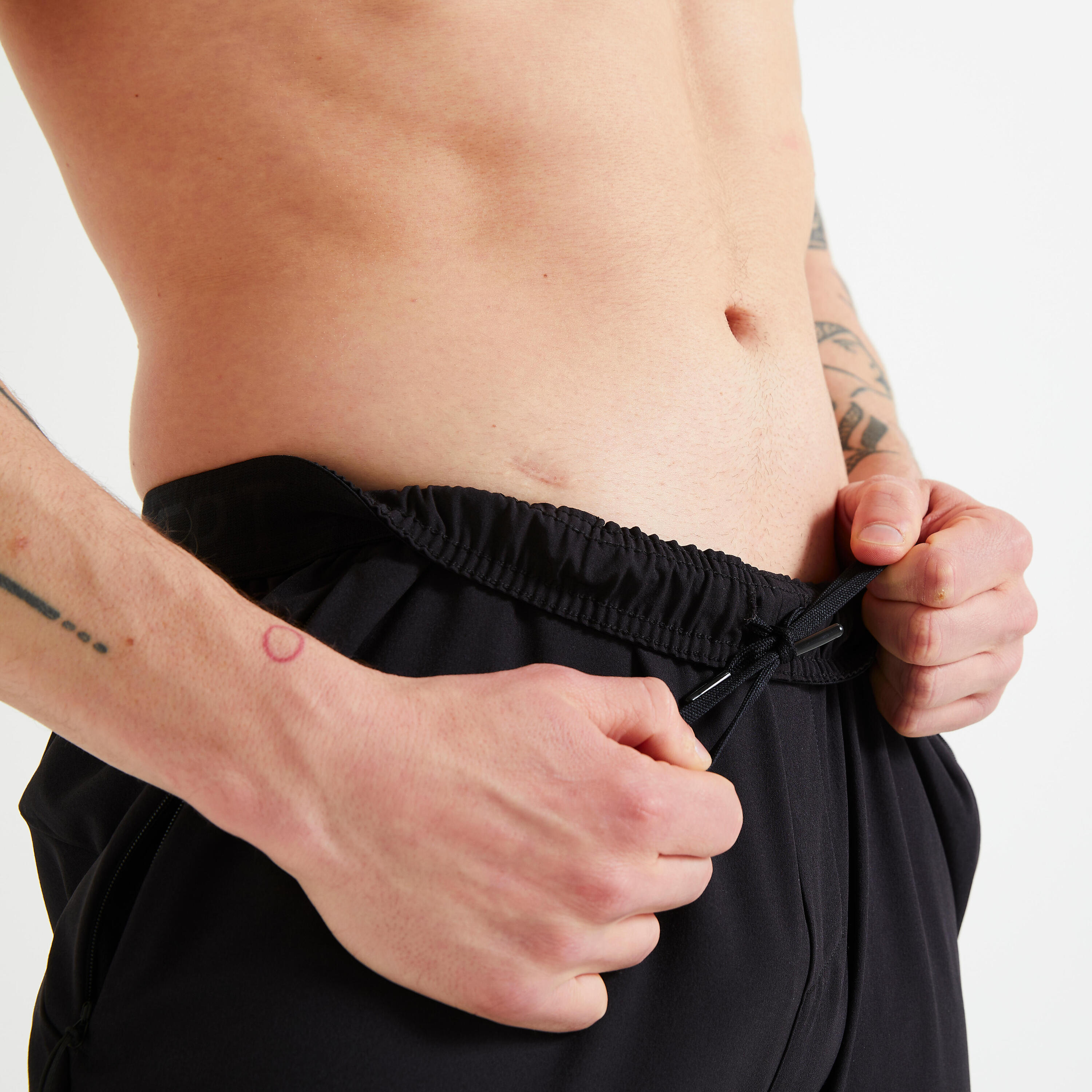 Men's Breathable Slim-Fit Performance Fitness Bottoms - Solid Black 3/4