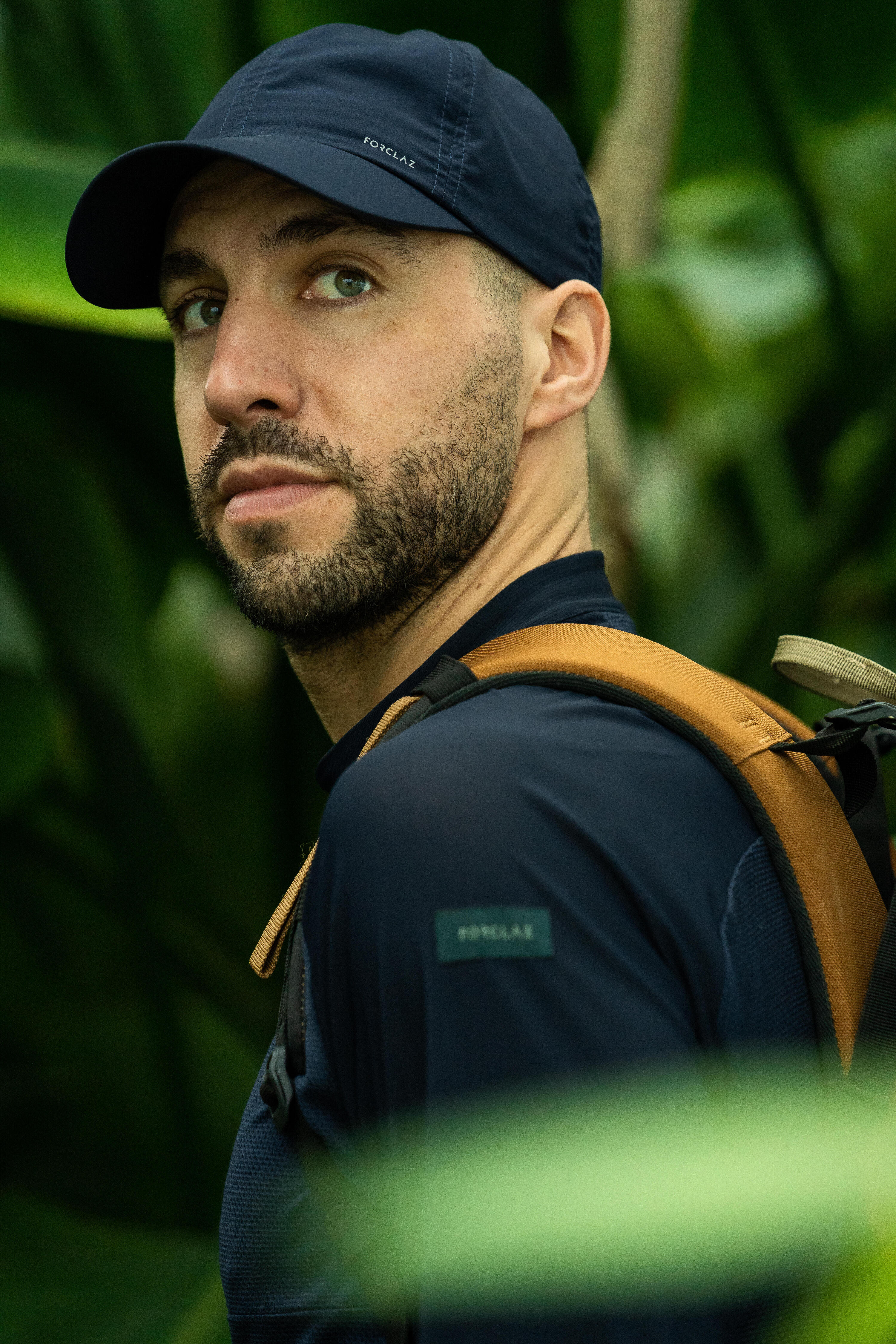 Travel Trekking Cap | TRAVEL 100 - Navy Blue 3/8