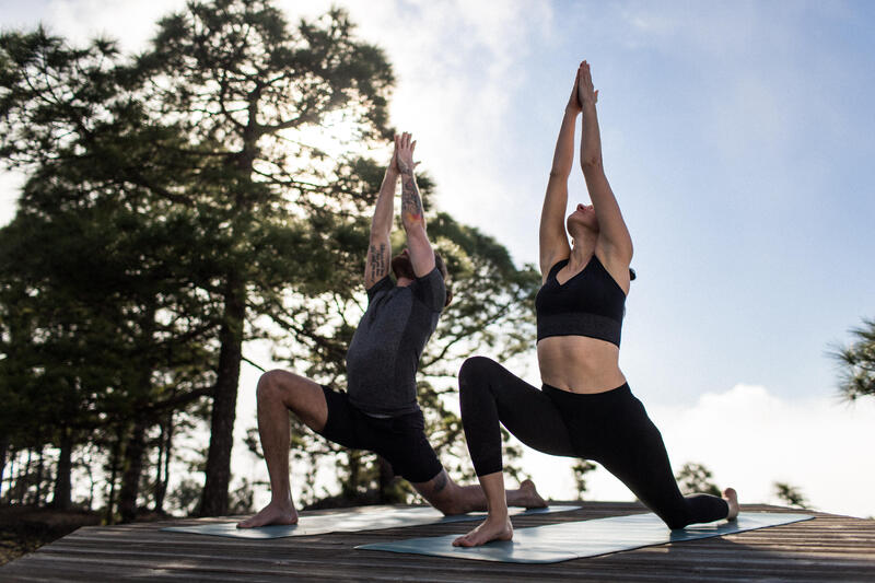 Como escolher uma roupa de yoga suave?