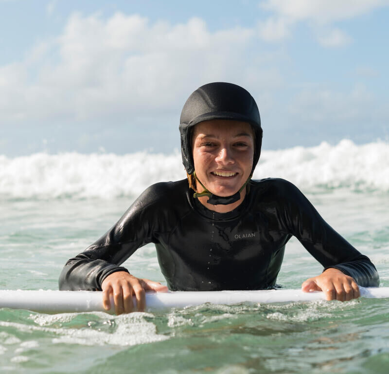 pourquoi surfer avec un casque de surf