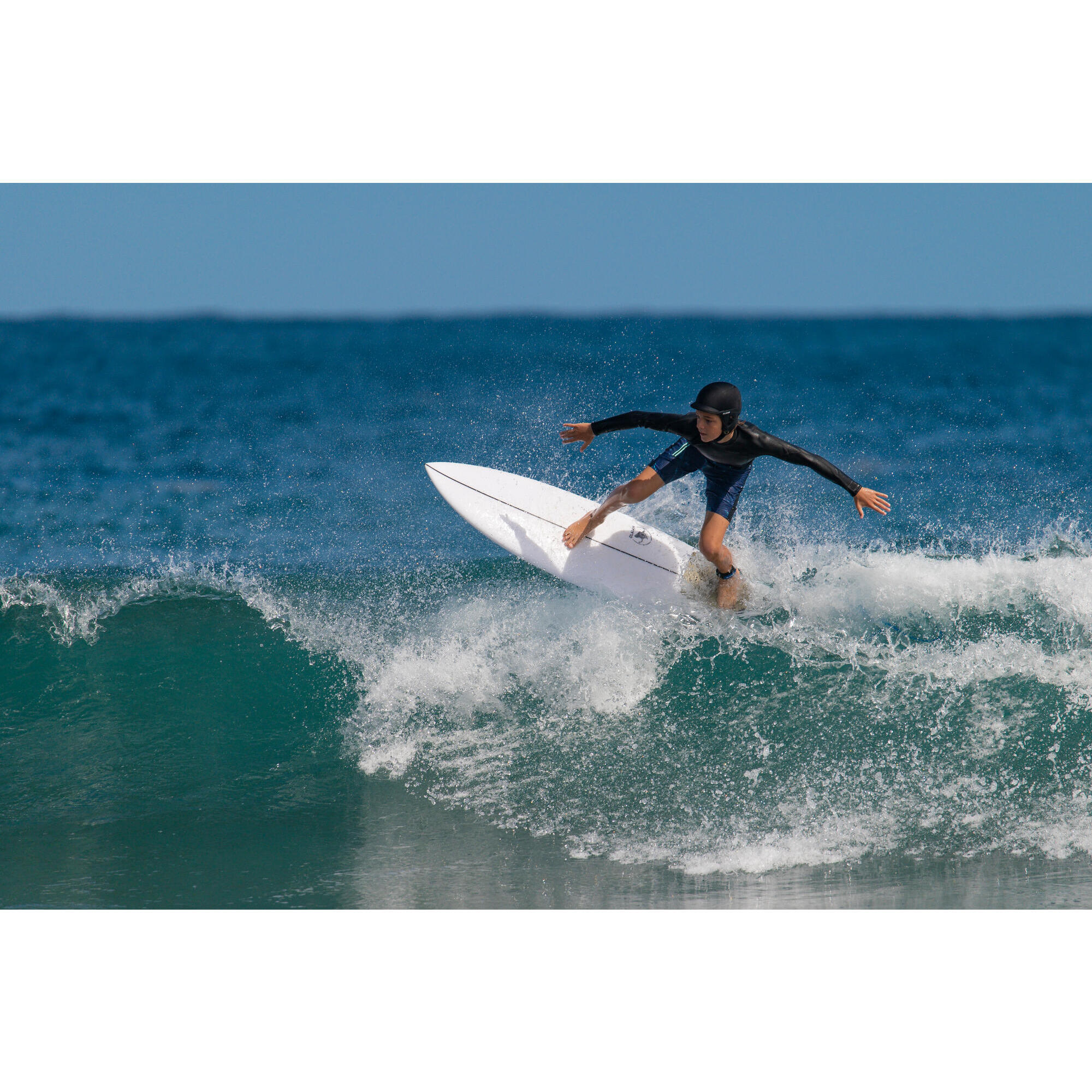 Surfing helmet . Black