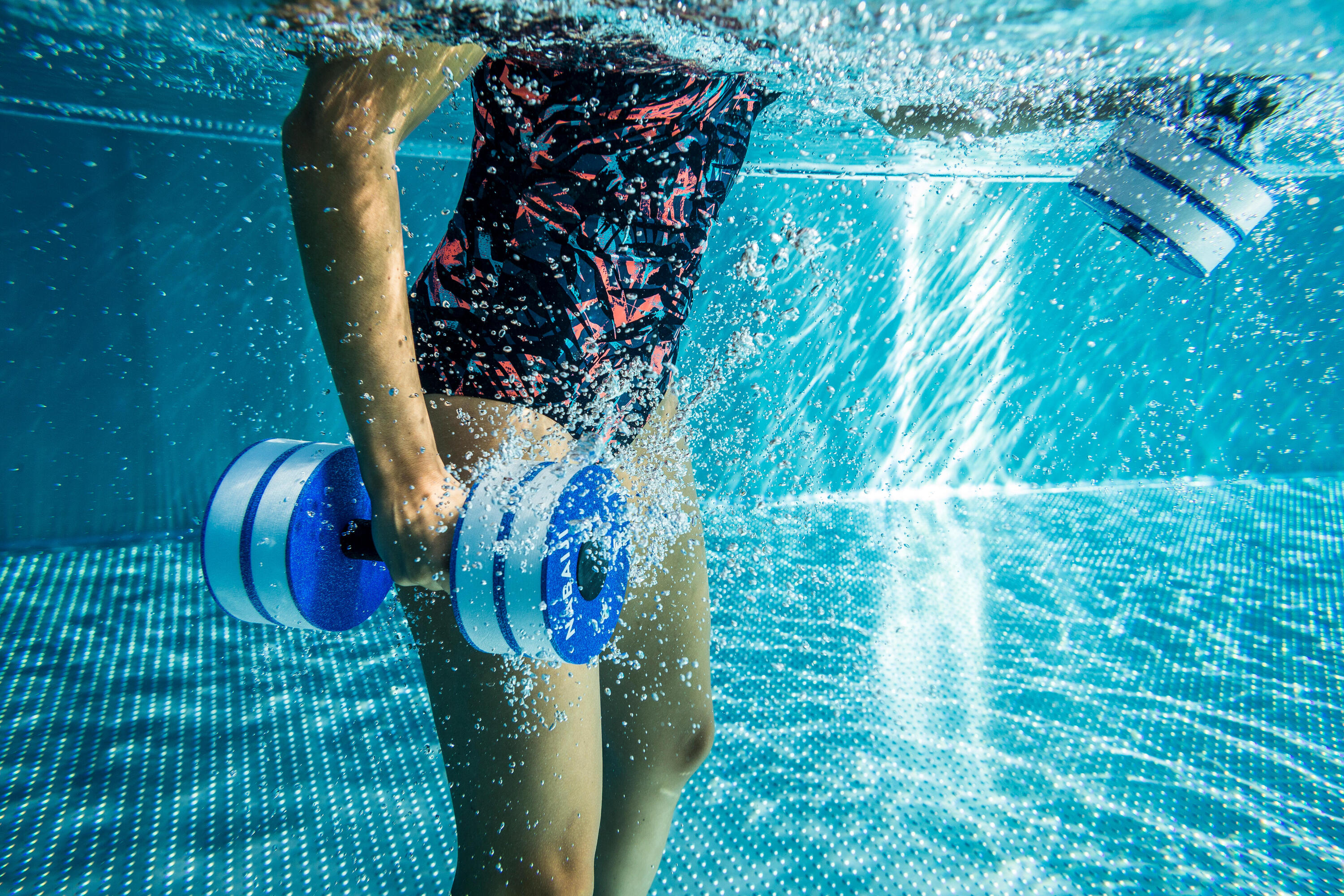 Paire d'haltères aquatiques mousse aquagym bleu blanc 11/11