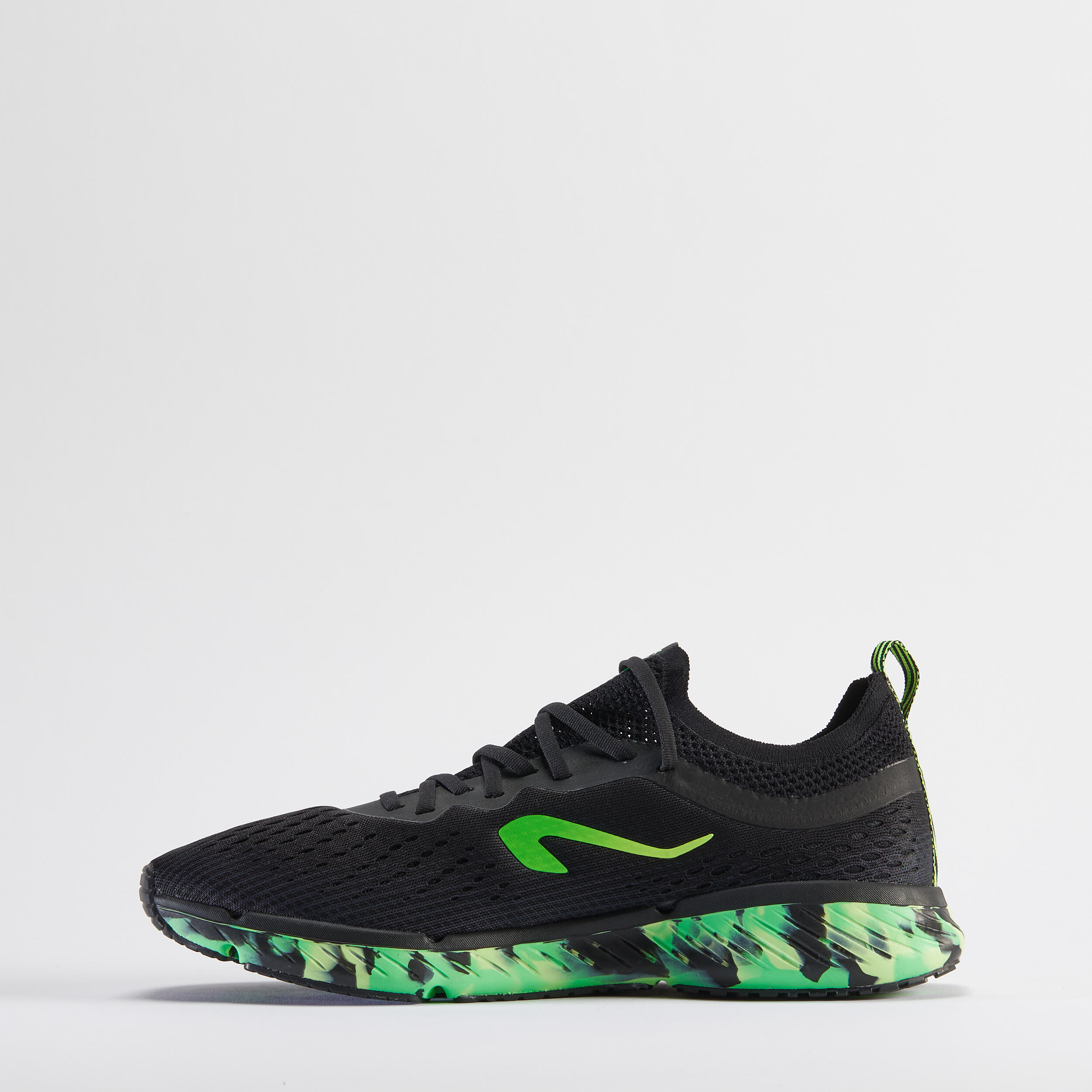 running shoes under 1500