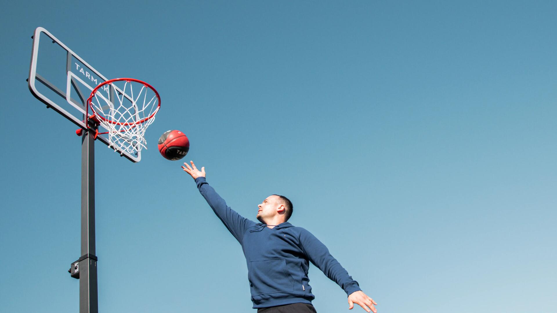 Panier de basket enfant/adulte B500. 2,40m à 3,05m. Se règle et se range en 2mn.