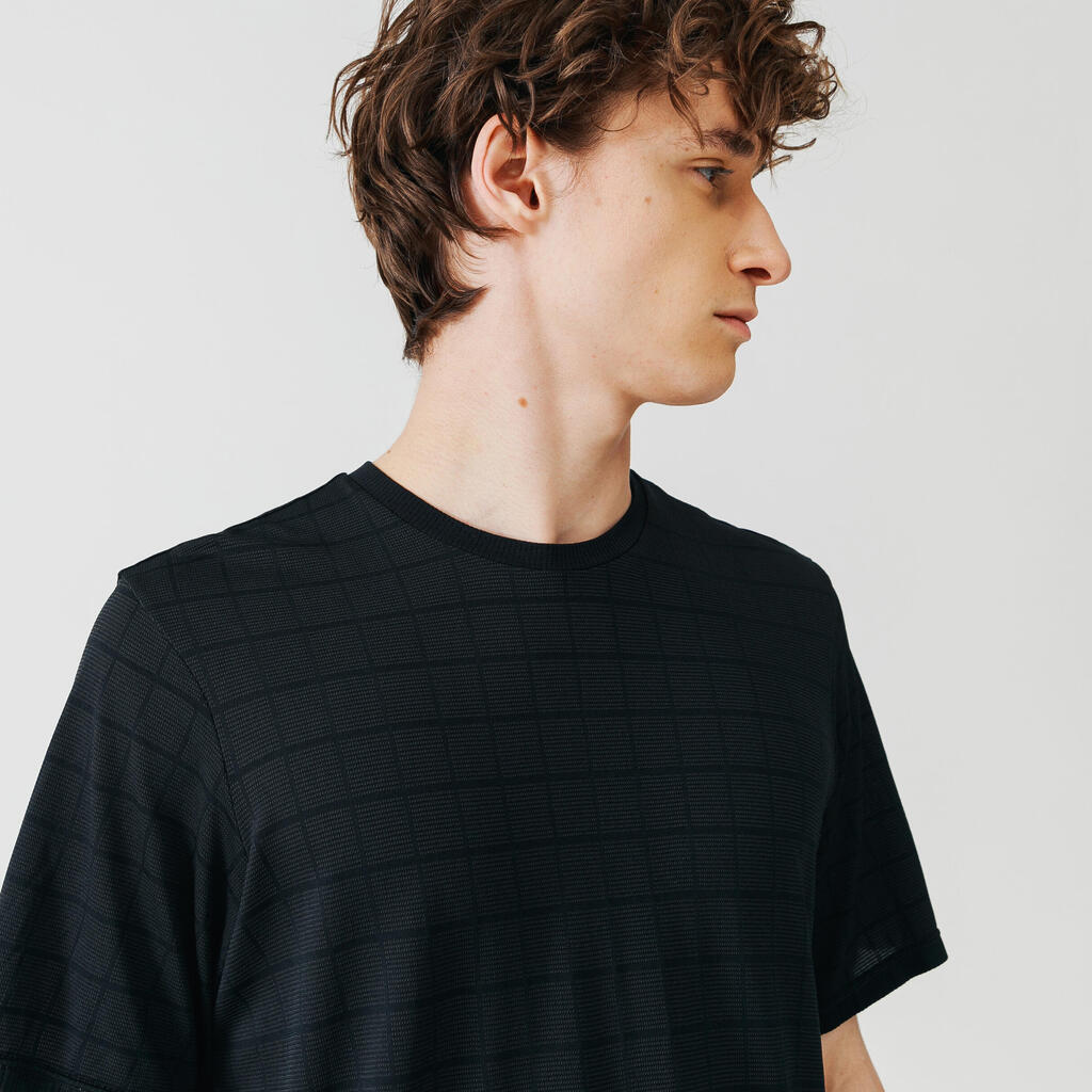 Men's Loose-Fitting Run Dry+ Feel T-shirt