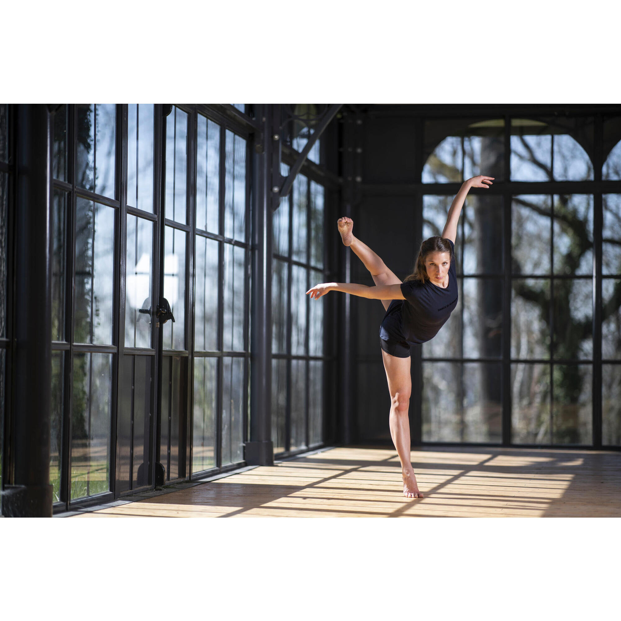 Футболка д/современного танца струящаяся с вырезом на спине женская темно-синяя STAREVER