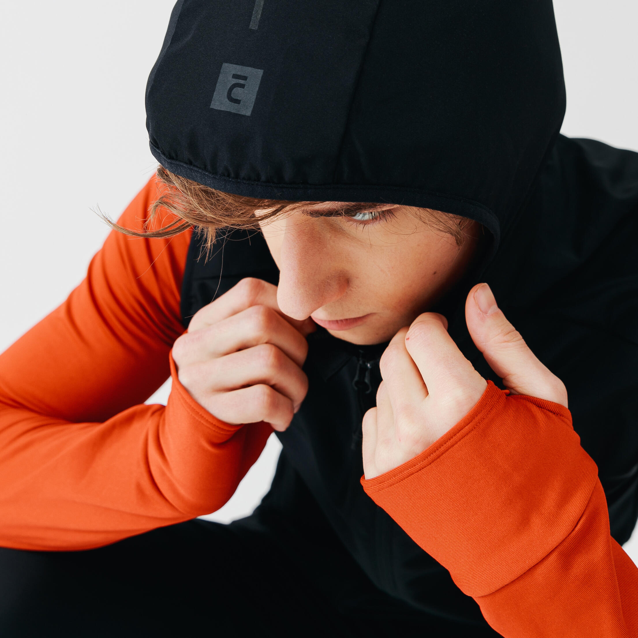 Erkek Kolsuz Ko u Ruzgarl Siyah Kiprun Run 100 KALENJI Decathlon