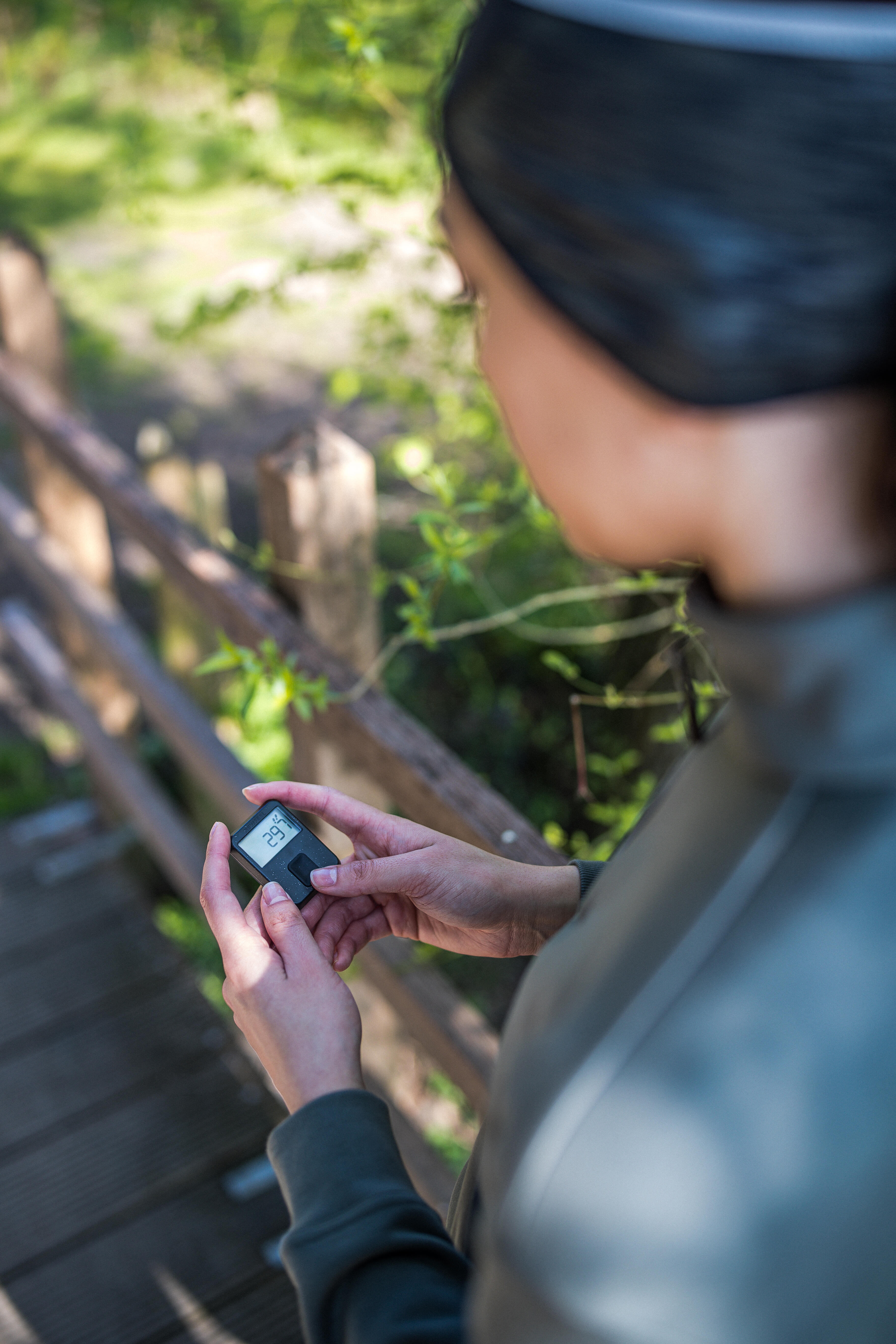 Pedometer Accelerometer - ONWalk One Black - NEWFEEL